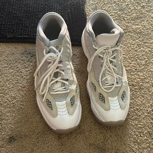 Jordan Retro 11 low top